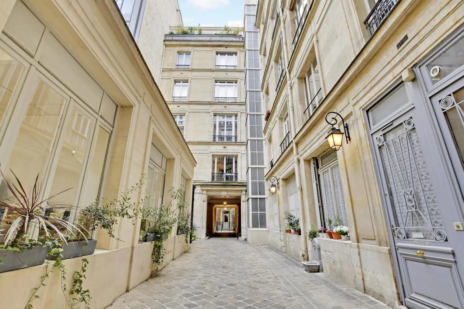 Lejlighed Marignan Au Coeur Des Champs Elysees Paris